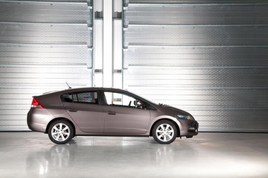  Honda Insight hybrid 2011 года  (фото 3 из 3)